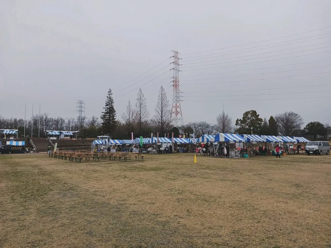 甲斐市にある広場にて桜祭りのイベント設営を行いました！！