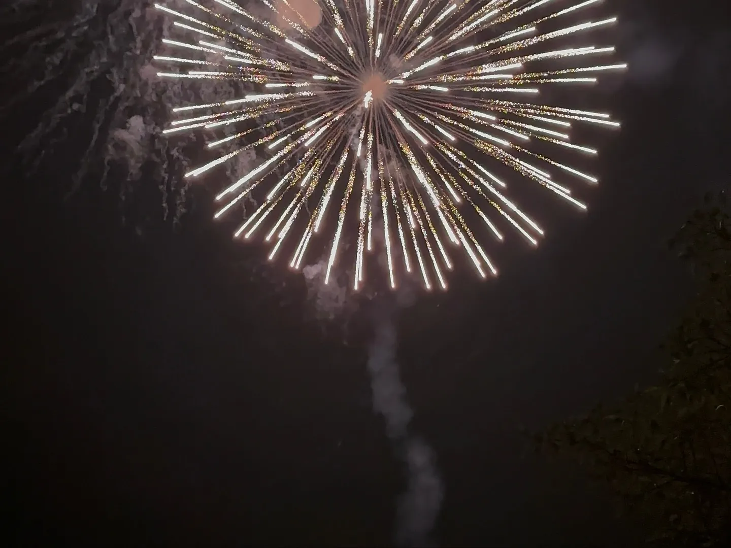 先日ですが、東京の花火大会の準備、打ち上げに行ってきました！